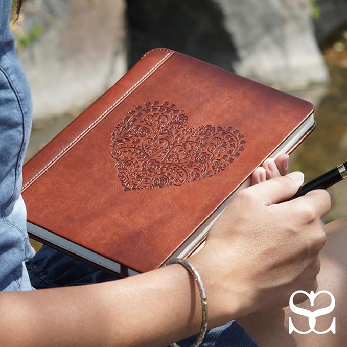 SETTINI® Lined Journal - Heart Journal for Writing Gift Set - Hardcover Vegan Leather, Includes Luxury Pen in a Unique Pen Holder, 192 Pages, 6 x 8.5 inches - Birthday Gifts for Women